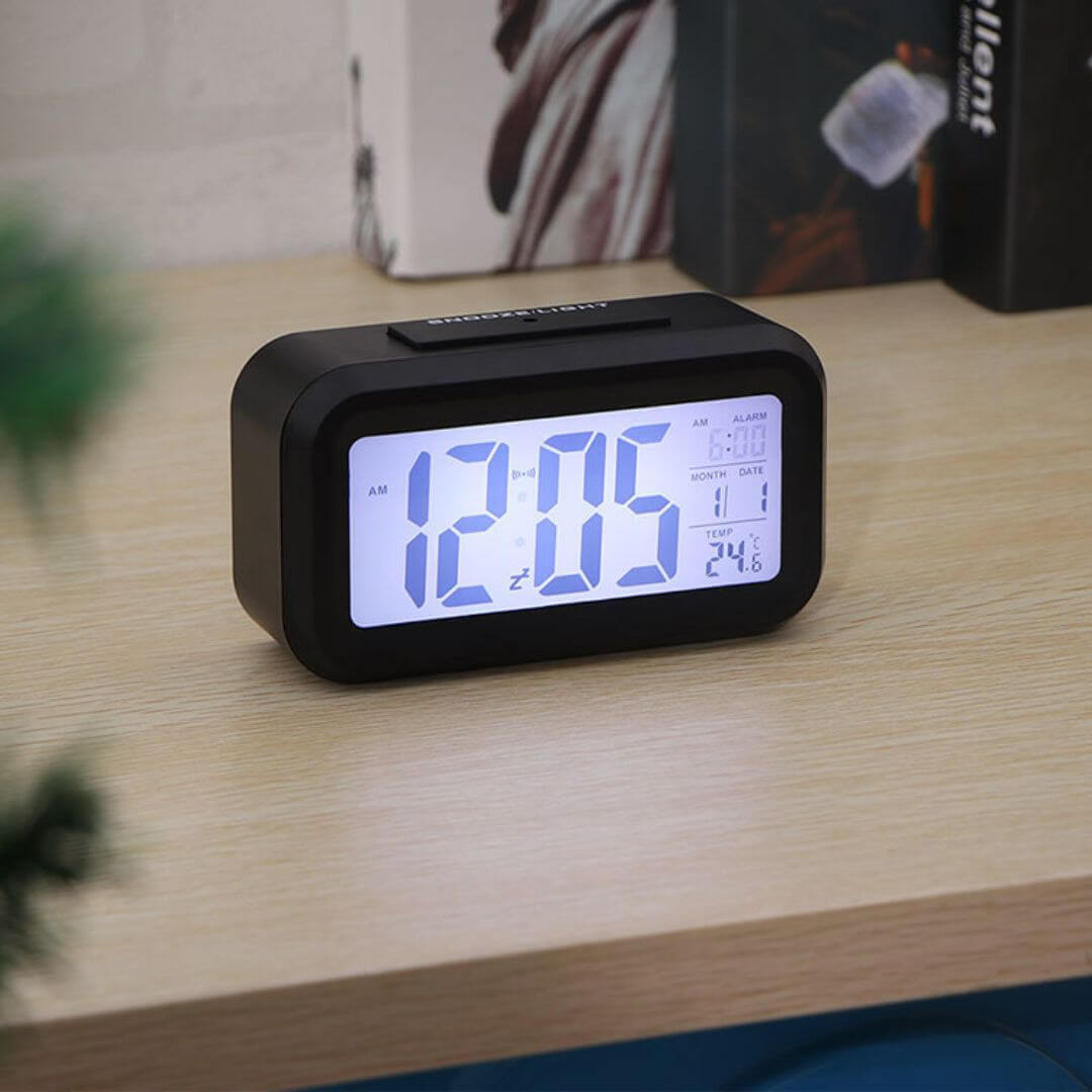 1629544503_Backlight-Digital-LCD-Alarm-Clock-03