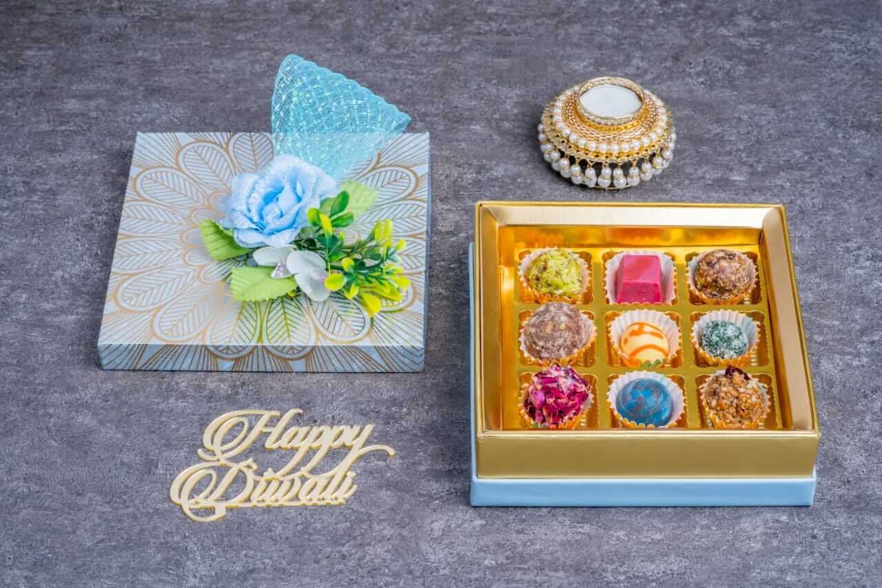 1633084196_Corporate-Diwali-Gifts-India-Code-No.2-02