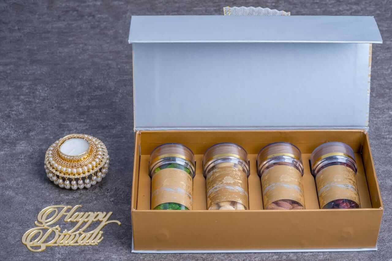 1633518598_Diwali-Gift-Hampers-Ideas-6-02