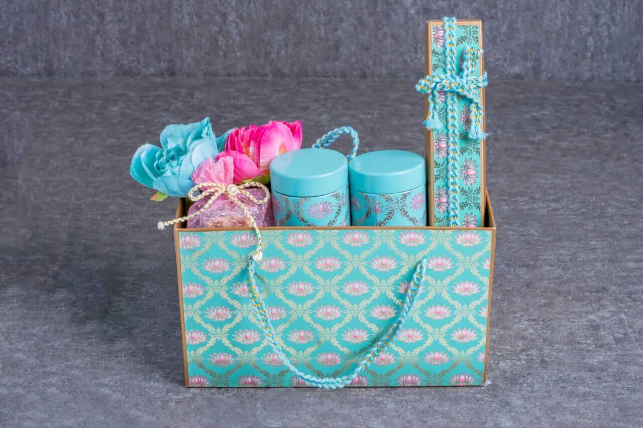 1633519193_Diwali-Gift-Hampers-India-14-02